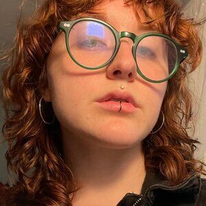 Meet your Posher, Cleo